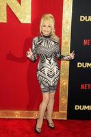 los angeles, 6 de diciembre - dolly parton en el estreno de dumplin en el teatro chino tcl el 6 de diciembre de 2018 en los angeles, ca foto