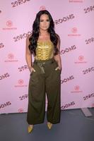 los angeles, 6 de diciembre - demi lovato en el debut de 29rooms en la costa oeste presentado por refinery29 en the row dtla el 6 de diciembre de 2017 en los angeles, ca foto