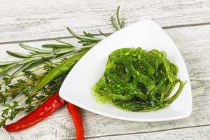 Seaweed salad Chuka photo