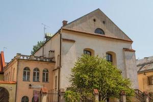 antigua sinagoga izaaka en el distrito de kazimierz de cracovia, polonia foto