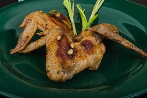 Roasted chicken wings photo