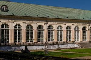 el palacio lazienki en el parque lazienki, varsovia. lazienki krolewskie. foto