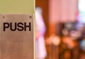 Push sign on the door photo