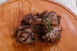 Grilled lamb with rosemary photo