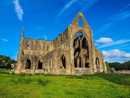 hdr tintern abadía abaty tyndyrn en tintern foto