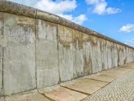 HDR Berlin Wall ruins photo