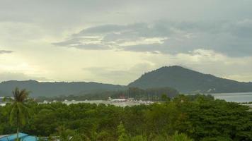 vue panoramique de l'aéroport de phuket, timelapse video