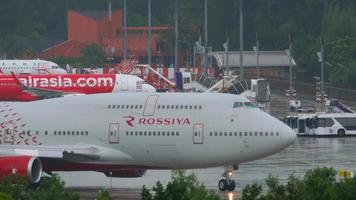 jumbo jet rossiya taxiando video