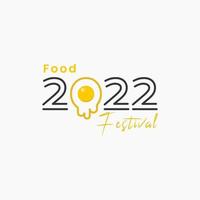 diseño creativo del logotipo del concepto del festival de comida de los carteles de feliz año nuevo 2022. plantillas con logotipo de tipografía 2022 para celebración y festival. vector