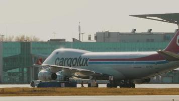 transporteur de fret cargolux video