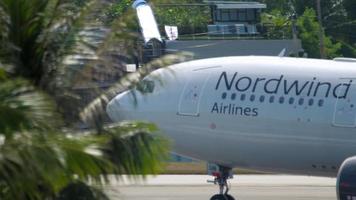 nordwind airbus a330 landung video