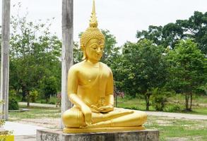 big buddha let people worship photo