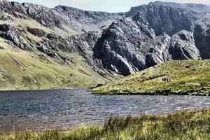 una vista de la campiña de Gales cerca de Tryfan foto