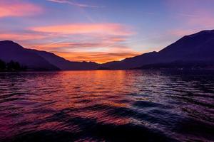 2021 12 30 Bellagio sunset at the lake photo