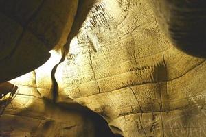 una cueva situada en belum, kurnool ap en india foto