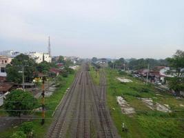 photo of the railway line from the top of the flyover