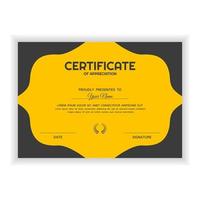 plantilla de premio de certificado de reconocimiento creativo con color amarillo vector