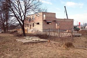 construction of a brick building photo