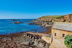 antigua estación de botes salvavidas en lizard point, sur de Cornualles foto