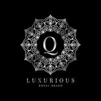 letter Q luxury round alphabet logo template vector mandala for premium brand, personal branding identity, boutique, spa, wedding, gown, make up artist and cosmetic