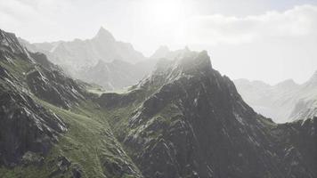 Nebel in den Bergen von Norwegen video