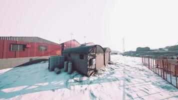 estación antártica en la península antártica video