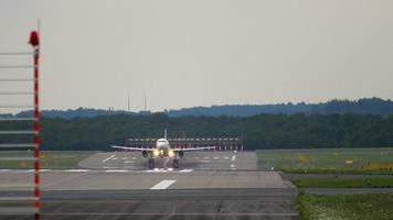 Airplane approaching before landing video