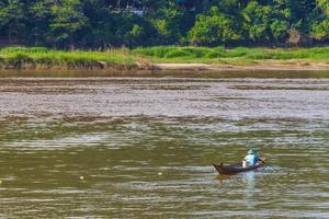 panorama del paisaje del río mekong y luang prabang laos. foto