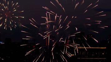 buntes feuerwerk beim stadtfest video