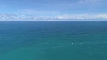 sfondo estivo della superficie del mare video
