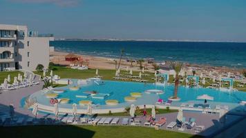 tunesië, 2022 - luxe hotel aan de kust van tunesië video