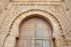 puerta de kasbah de los udayas en rabat, marruecos foto