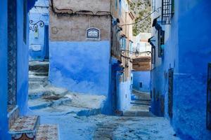 Calle en Chefchaouen, Marruecos foto