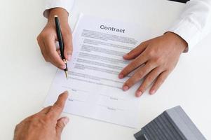 Sign contracts, legal advisors, memorandums, business contracts, lawyers. photo