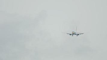 Boeing 737 nok pouso aéreo video