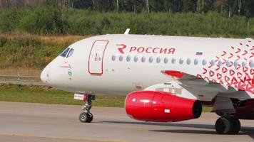 superjet rossiya op de luchthaven van Sheremetyevo video