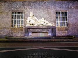 HDR Po Statue, Turin photo