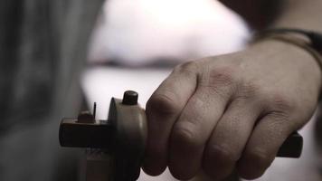 woodworker making wood details with a gauge video