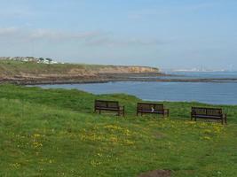 la costa cerca de newcatle en inglaterra foto