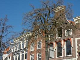 la ciudad de haarlem en los países bajos foto