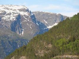 The small village Eidfjord in the norwegian Hardangerfjord photo