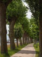 la ciudad de kappeln en el río schlei foto