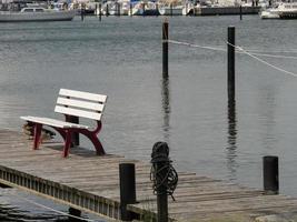 arnis en el río schlei en alemania foto