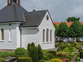 ciudad de schleswig con el pueblo de holm foto