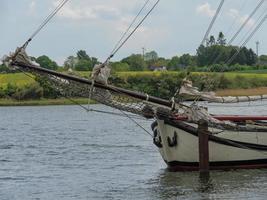 la ciudad de kappeln en el río schlei foto