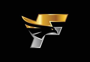 letra inicial del monograma f con símbolo de espacio negativo de cabeza de águila. diseño creativo del vector de la cabeza del águila