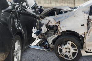 accidente automovilístico en la carretera foto