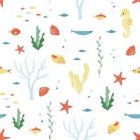 patrón marino de verano sin costuras con peces, algas, corales, caballitos de mar y conchas marinas