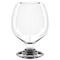 copa de cristal de ilustración 3d para coñac, whisky sobre un fondo blanco. ilustración realista de un vaso de alcohol fuerte foto