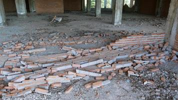 error de edificios viejos abandonados e irresponsabilidad del ingeniero foto